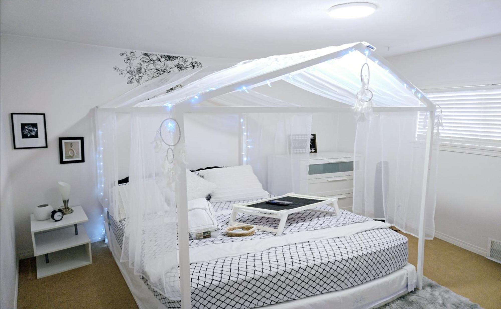 Lovely Cozy Room! With Attached Private Bath In The Heart Of Vancouver! Private Parking & Self Check-In! Esterno foto